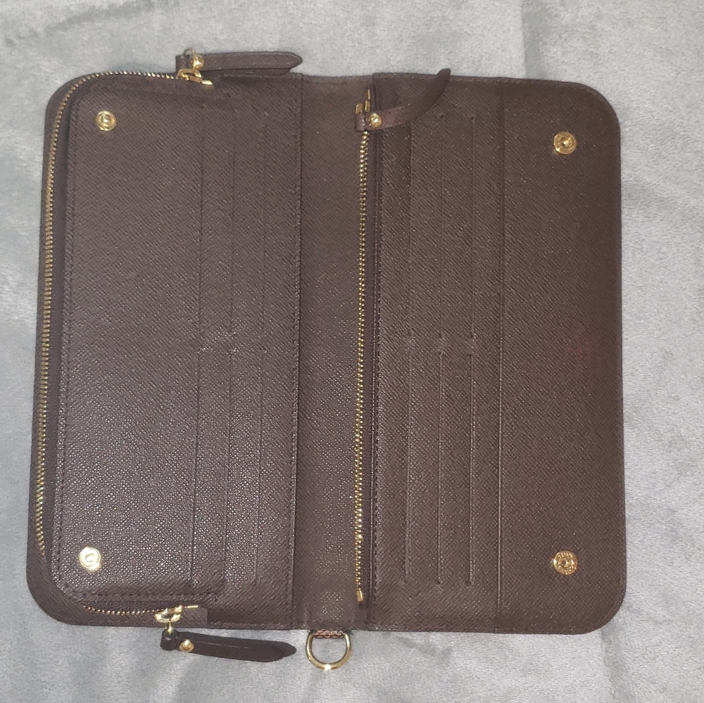 Louis Vuitton damier wallet - Picture 9 of 11